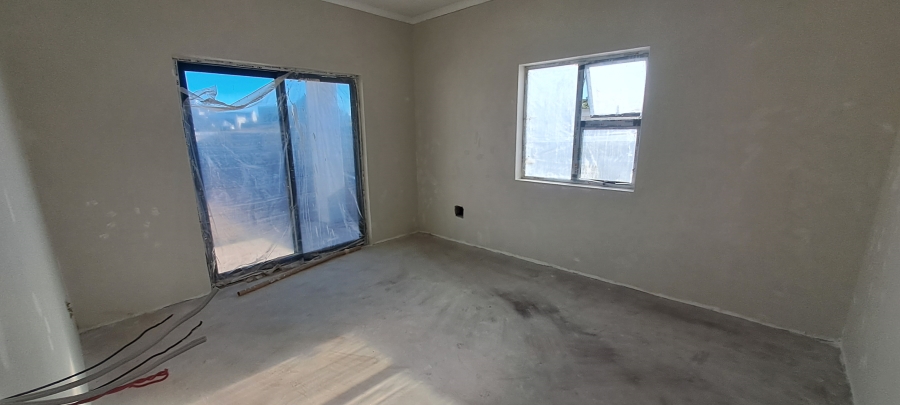 3 Bedroom Property for Sale in Hoogland Western Cape